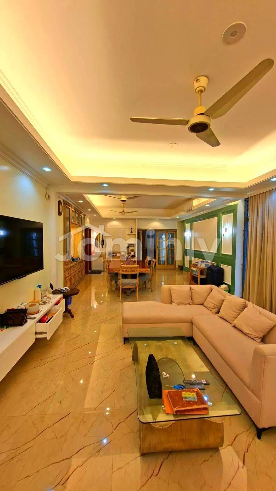 4,200 Sq Ft Luxury Furnished Apartment for Sale in Bashundhara R/A Block I | 4 Bed | Move-In Ready - 3