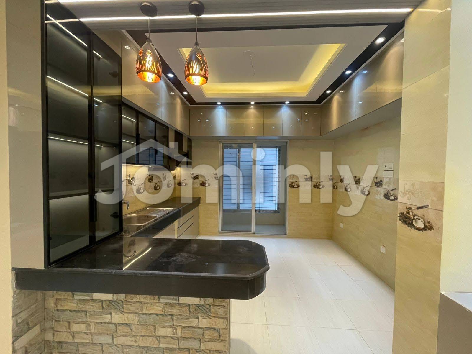 Luxury 2,500 sqft Apartment for Sale in Bashundhara R/A — 4 Bed, 2 Parking, Premium Finishing - 3