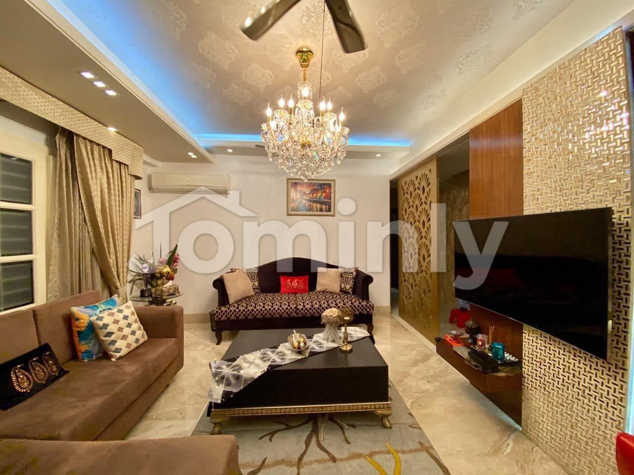 Lake View 2,200 sqft Apartment for Sale — 3 Bed, Modern Interior, Prime Location - 2