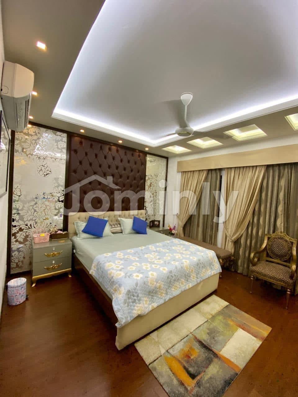 Lake View 2,200 sqft Apartment for Sale — 3 Bed, Modern Interior, Prime Location - 4