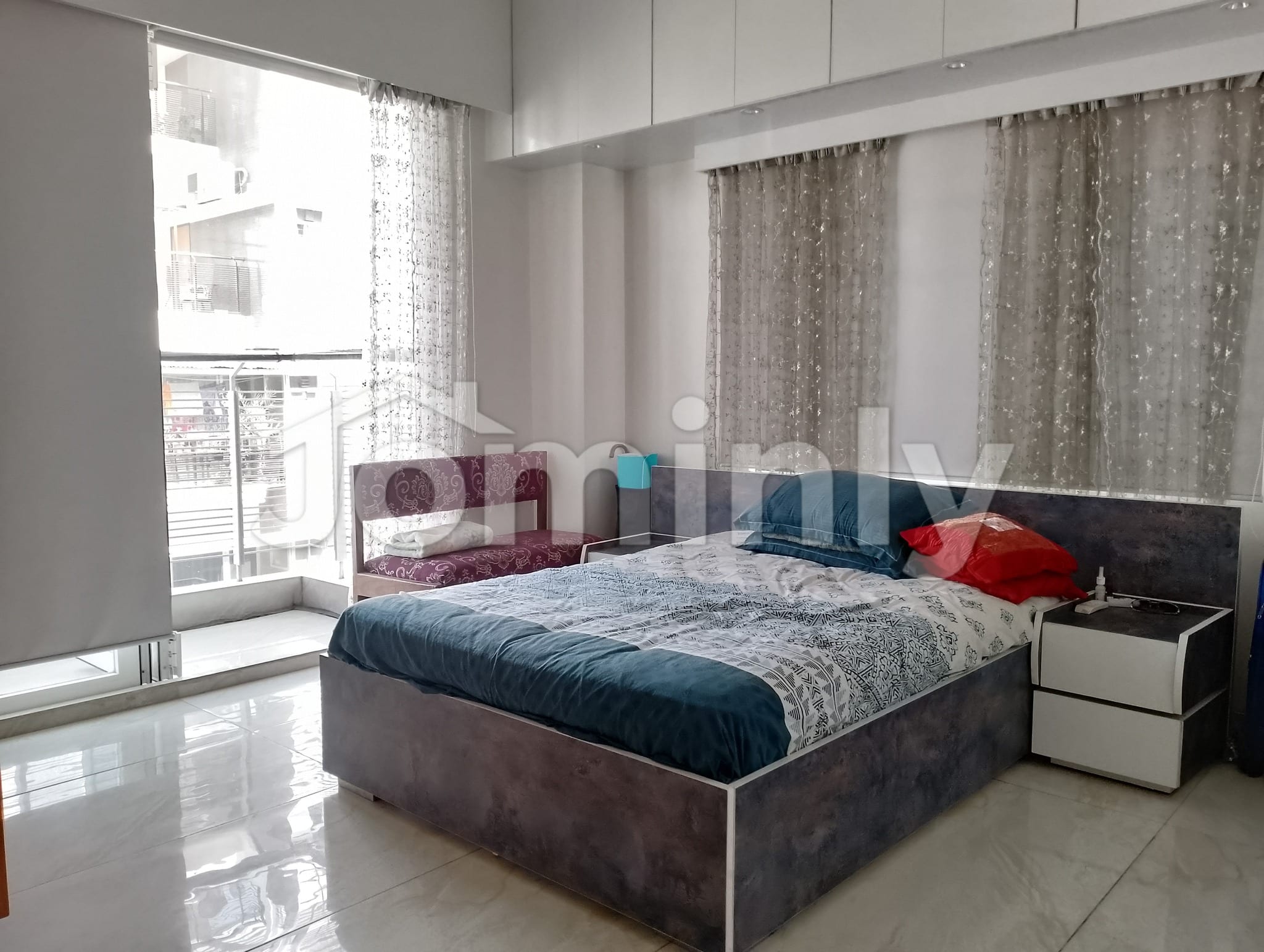 Luxury 1,750 sqft Apartment for Sale in Bashundhara R/A — Road 14, Block G | 3 Bed, Parking - 5
