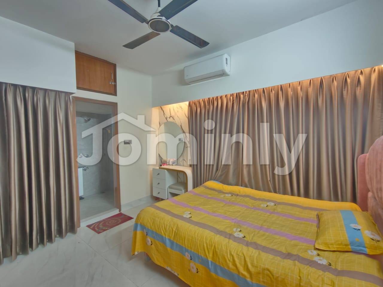 Luxury 1,500+ Sqft Full Furnished Apartment for Sale in Bashundhara Block H | 3 Bed | Single Unit Floor | 2024 Handover - 4