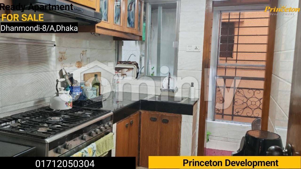 2,035 sqft Ready Flat for Sale in Dhanmondi 8/A | 3 Bed, 4 Bath, 5th Floor | Parking & Titas Gas - 3
