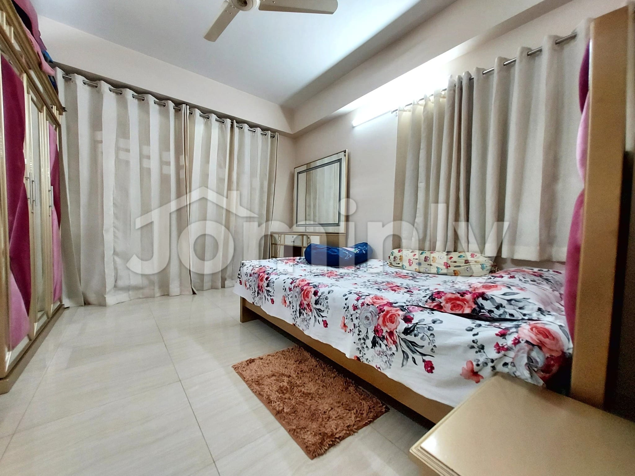 Fully Finished 1,522 sqft South-Facing Apartment for Sale in Bashundhara R/A, Block H – Prime Location - 4