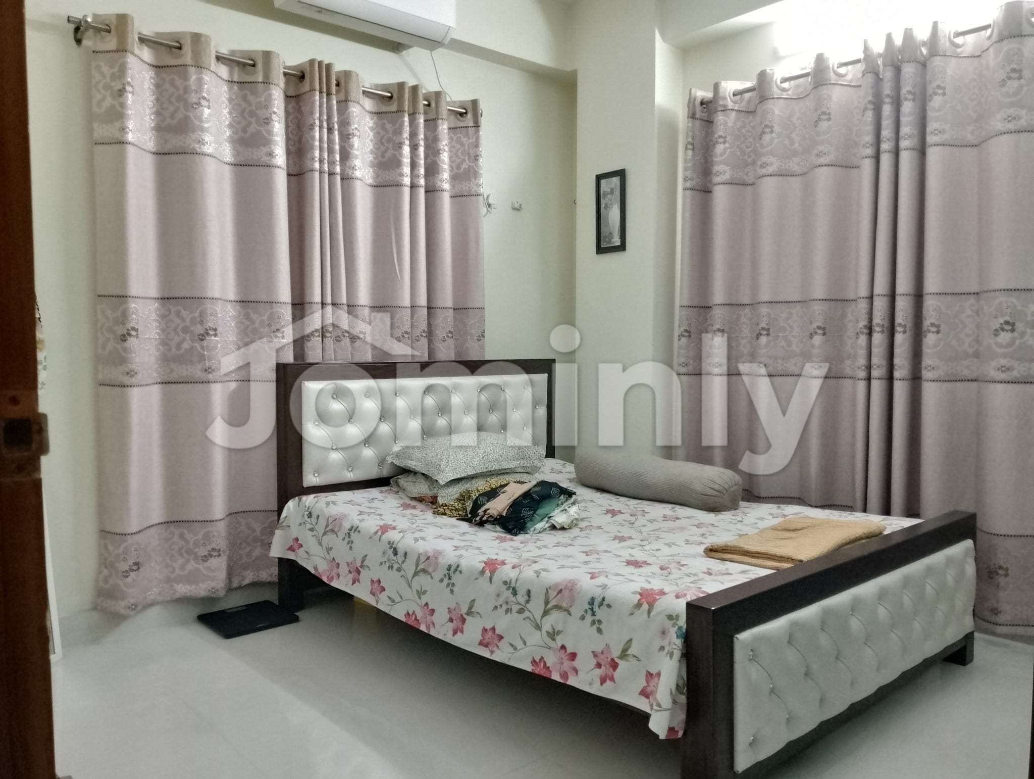 1,280 SQFT South-Facing Ready Apartment for Sale in Mohammadpur Tajmahal Road — 3 Bed, 3 Bath, 2022 Handover, Titas Gas - 3