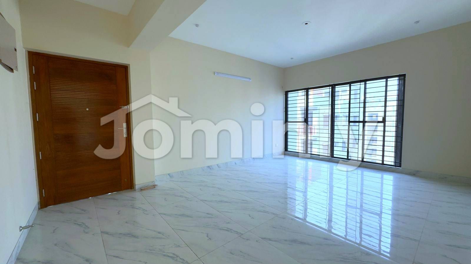 2,450 Sq Ft Luxury Apartment for Sale in Bashundhara R/A, H Block | 4 Bed | 1 Car Parking - 2