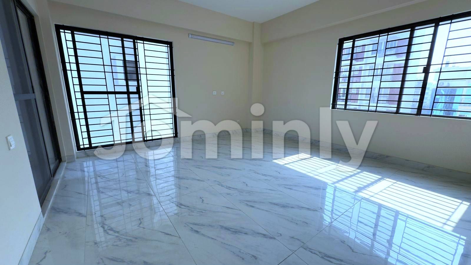 2,450 Sq Ft Luxury Apartment for Sale in Bashundhara R/A, H Block | 4 Bed | 1 Car Parking - 5