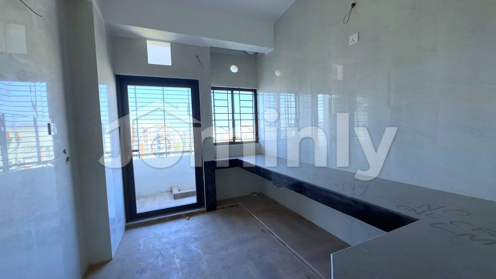 2,320 Sq Ft Brand-New Luxury 3 Bedroom Apartment for Sale in Bashundhara R/A | South-Facing | Car Parking | High-End Building - 5