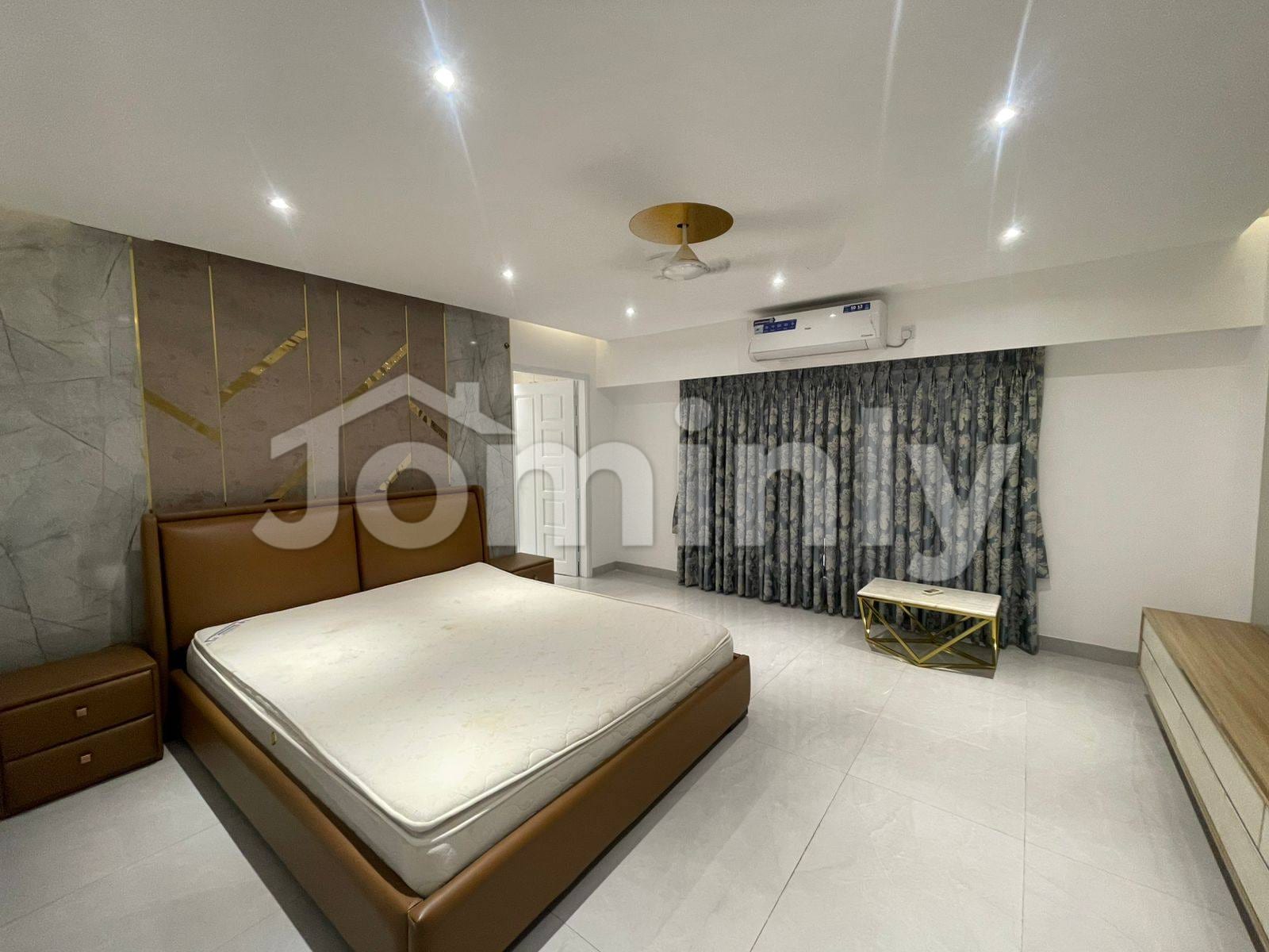 4,270 Sq Ft Luxury Furnished South-Facing Duplex for Sale in Bashundhara R/A, Block–I | 5 Bed | 5 Bath | Fully Ready - 4