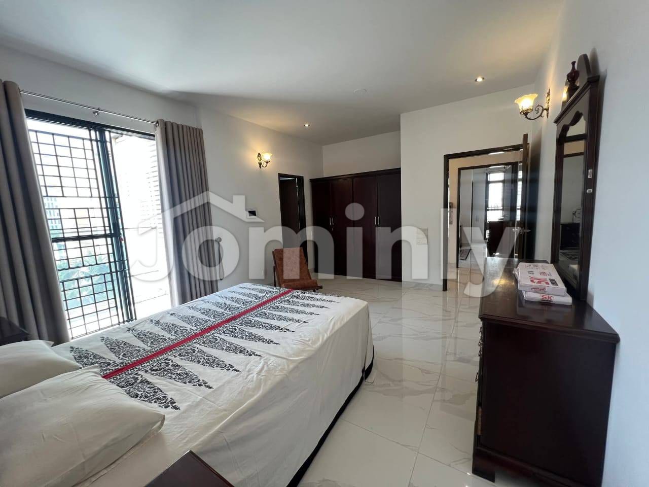 Luxury 2,300 Sq Ft Lake-View Apartment for Sale in Banani South | 3 Bed | Single Unit Floor - 4
