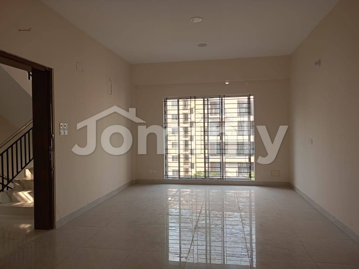 Exclusive 1,600 Sq Ft Single-Unit Flat for Sale in Bashundhara R/A | Brand New | 3 Bed | 3 Bath | Parking | Lift & Generator - 2