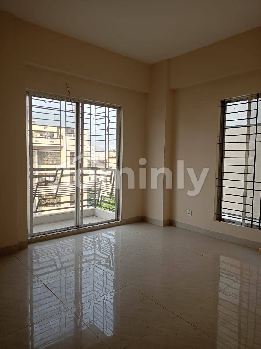 Exclusive 1,600 Sq Ft Single-Unit Flat for Sale in Bashundhara R/A | Brand New | 3 Bed | 3 Bath | Parking | Lift & Generator - 3