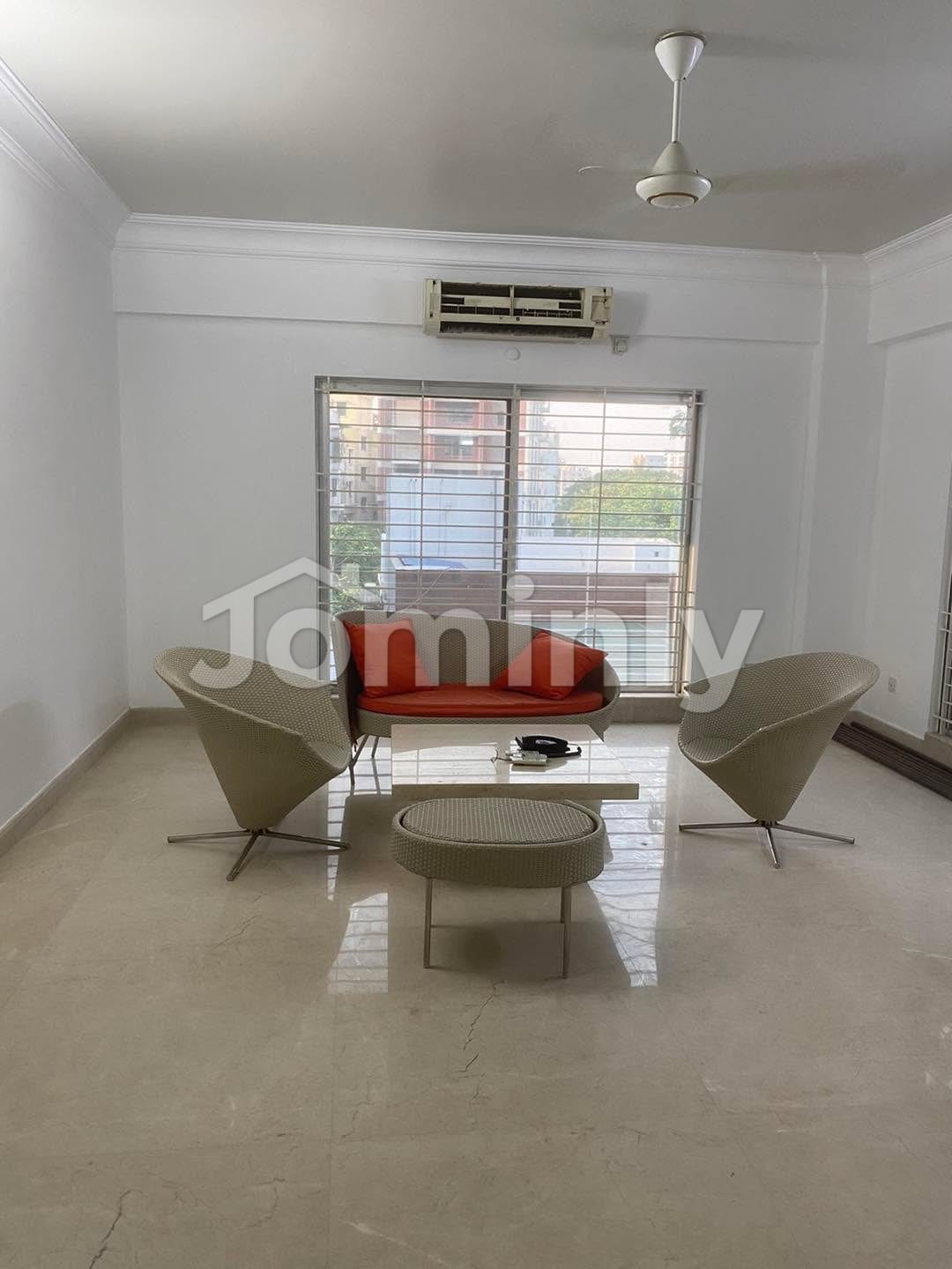 Lakeview 3,200 Sqft Luxury Apartment for Sale in Gulshan-2 | South-East Facing | Single-Unit Floor - 2