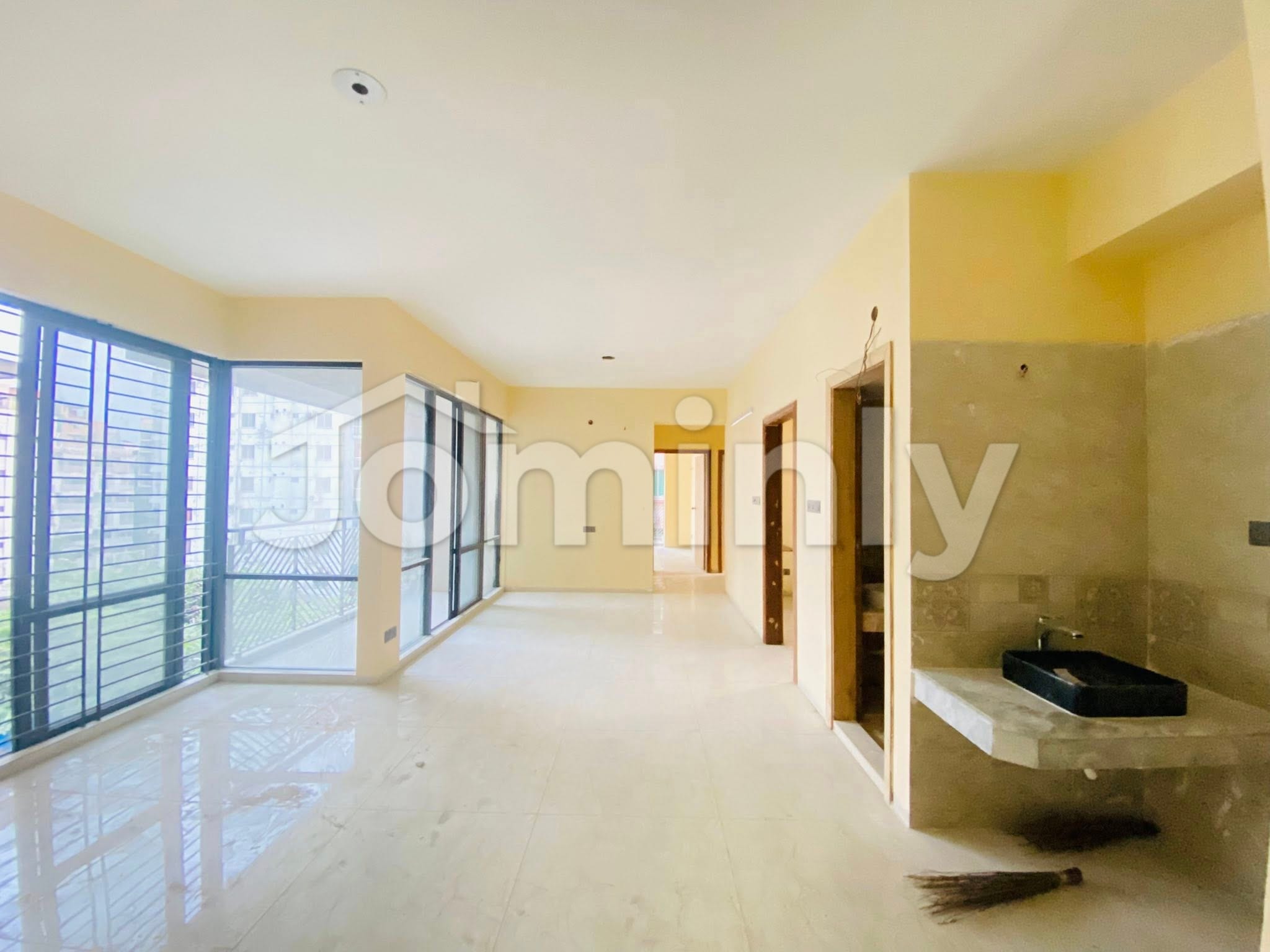 2,200 Sqft Luxurious Apartment for Rent in Bashundhara R/A (Family Only | Spacious & Premium Unit)