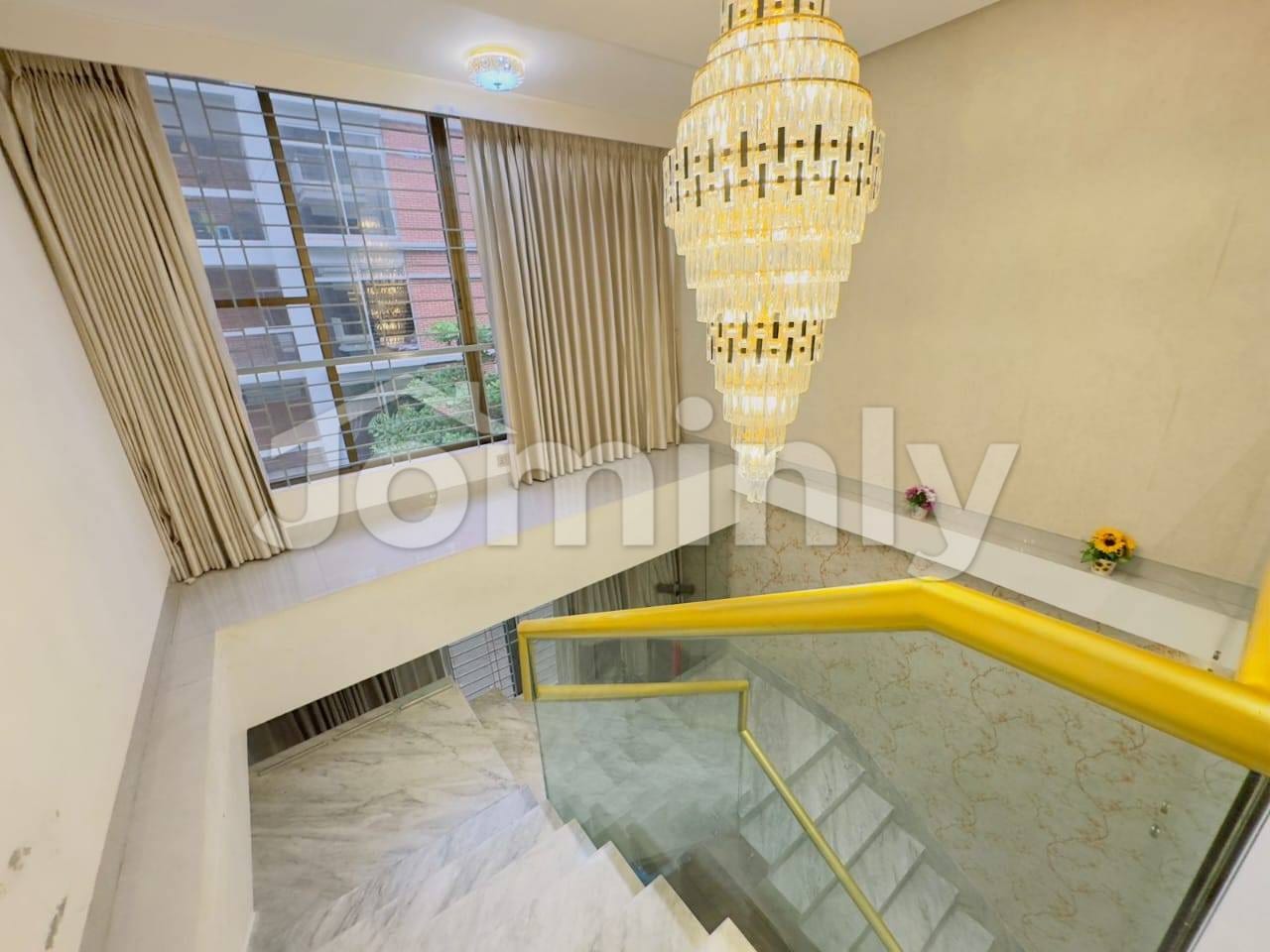 South-Facing Luxury Furnished Duplex for Sale in Bashundhara R/A — Block I | 4000+ SFT | 2 Parking | Handover 2024 - 2