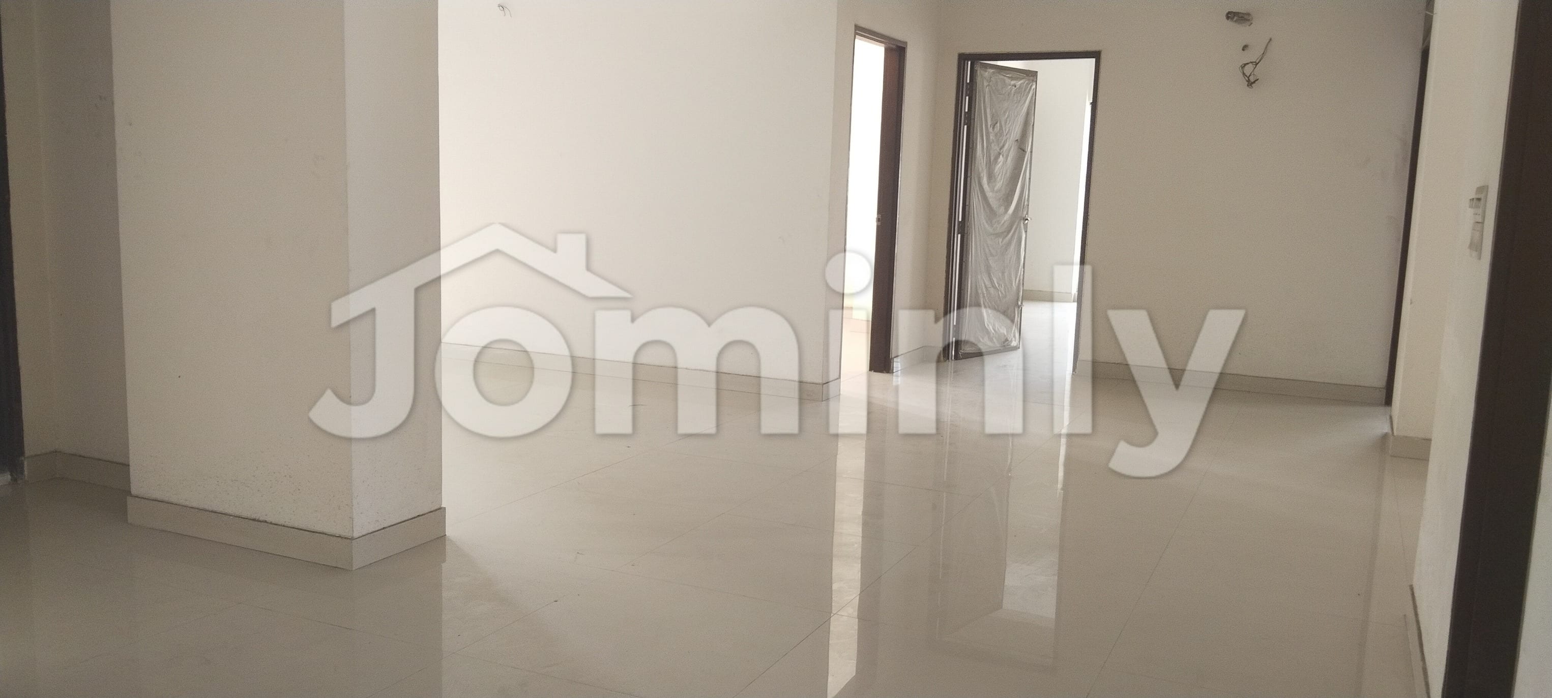 Exclusive 3362 Sqft Luxury Ready Apartment for Sale at Dhanmondi Road 8 | 4 Beds + Servant Room | Swimming Pool & Gym - 2
