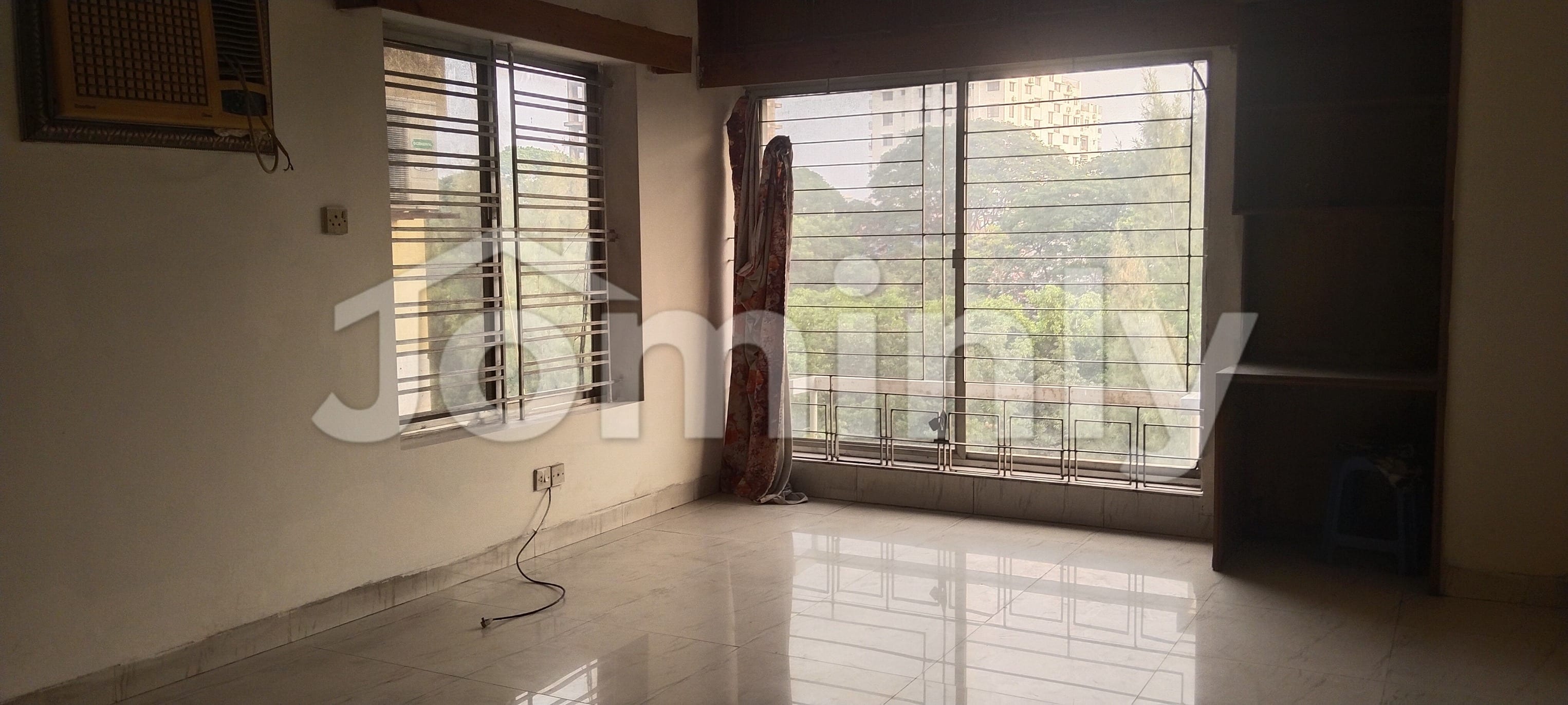 3,808 Sqft South-Facing Lakeview Apartment for Sale in Dhanmondi 32 (Top Floor) - 4