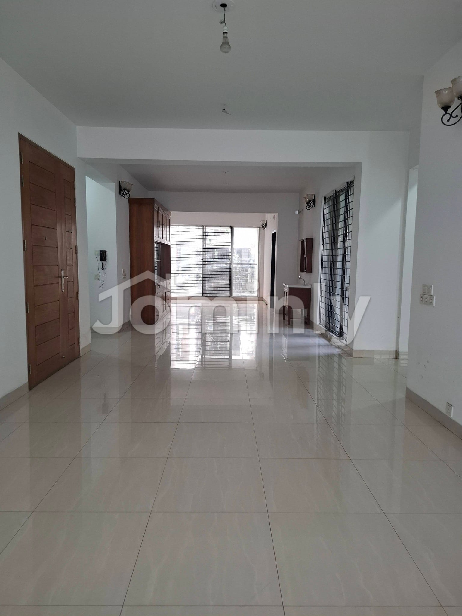 2226 Sqft 3 Bedroom Flat for Sale in Bashundhara R/A, Dhaka | Parking, Lift, Gas