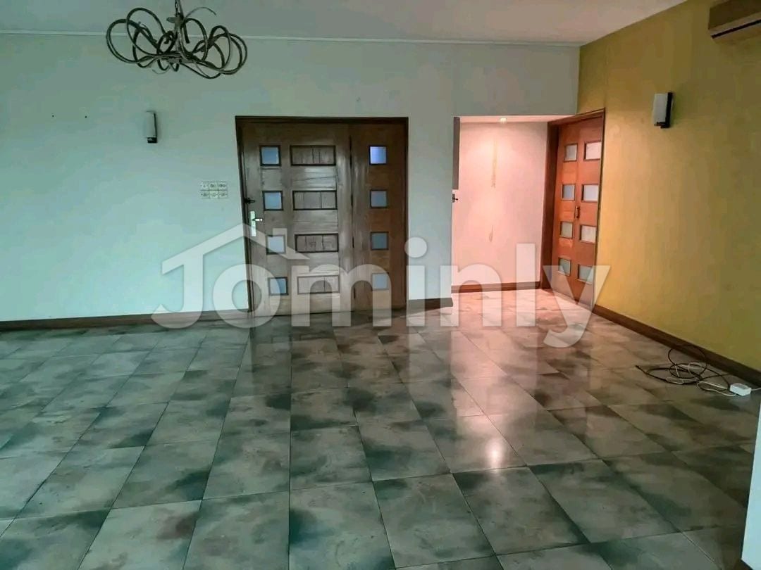 Spacious 4 Bedroom Apartment for Sale in Dhanmondi 1 | 3,281.8 Sqft | 2 Parking | Prime Location - 3