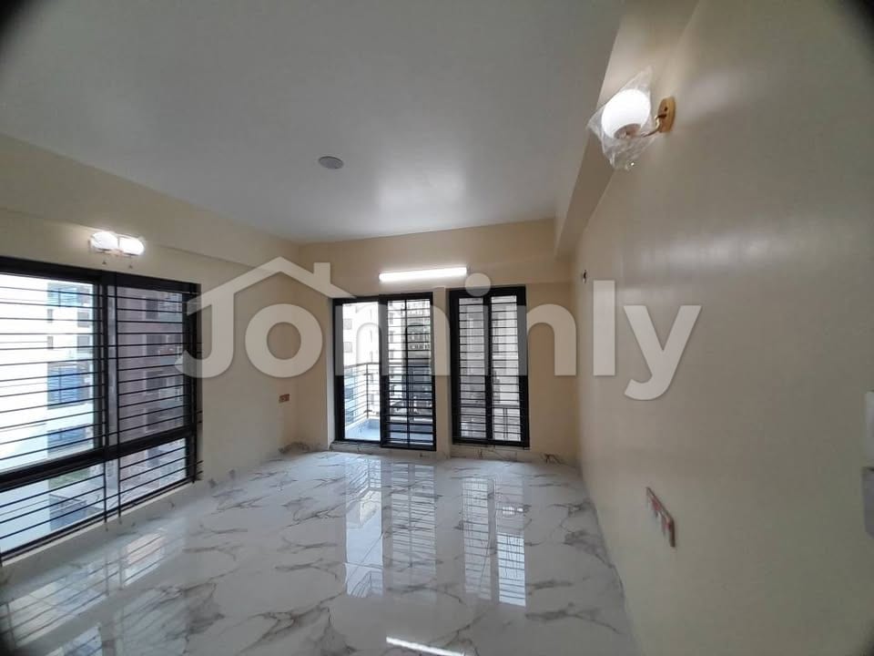 South-Facing Apartment for Rent – Bashundhara R/A (Block L) - 5