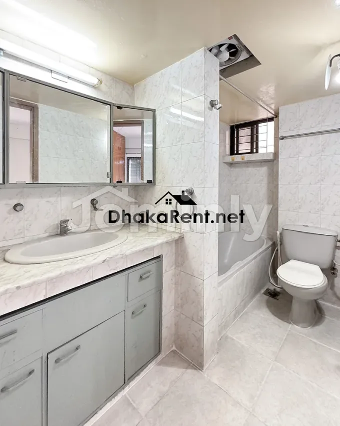 3-Bedroom Apartment Overlooking the Park – Baridhara Diplomatic Zone - 4