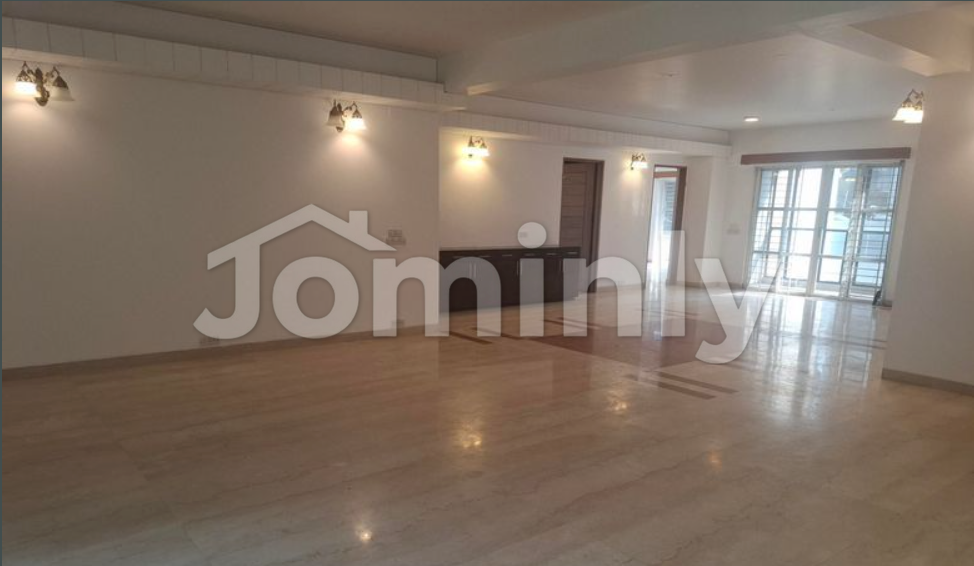 Expansive 4-Bedroom Apartment in Baridhara Diplomatic Zone – ABBL Residency