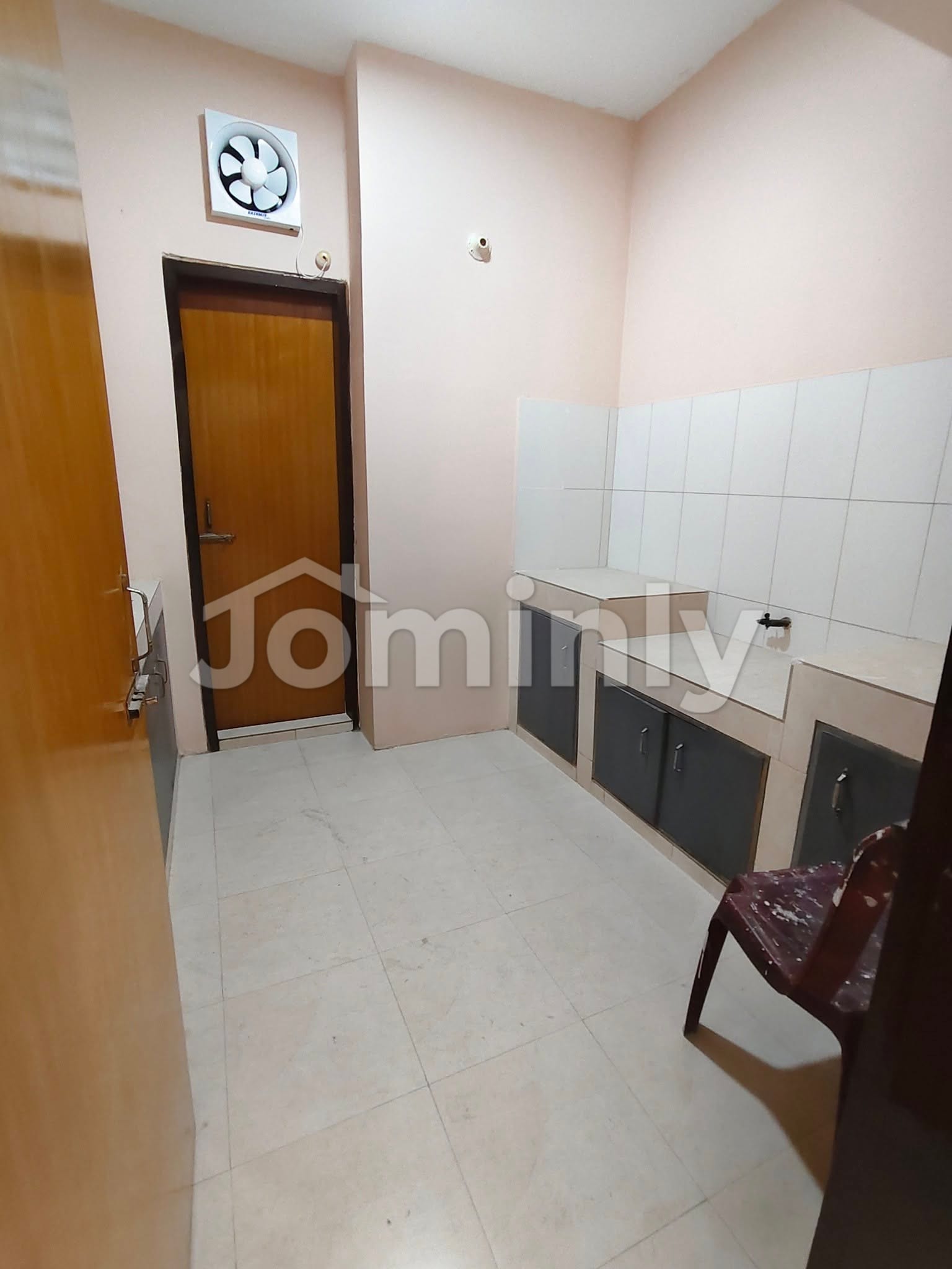 1,460 Sqft Used 3 Bedroom Corner Apartment for Sale Near Pallabi Metro | Parking & Titas Gas - 3