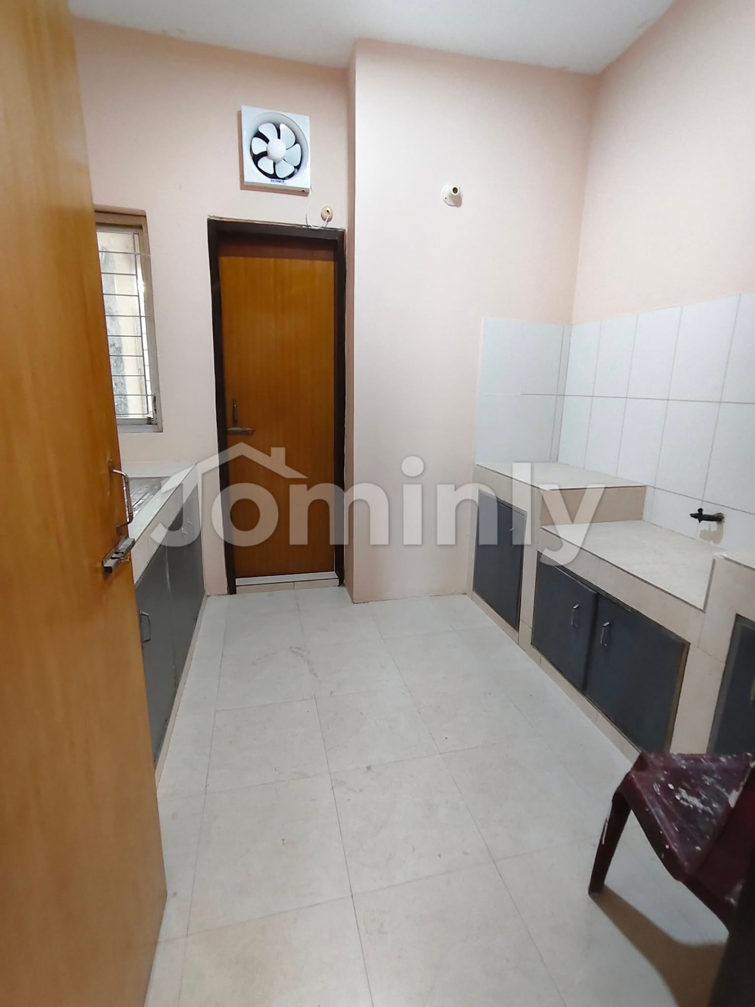 1,460 Sqft Used 3 Bedroom Corner Apartment for Sale Near Pallabi Metro | Parking & Titas Gas - 4