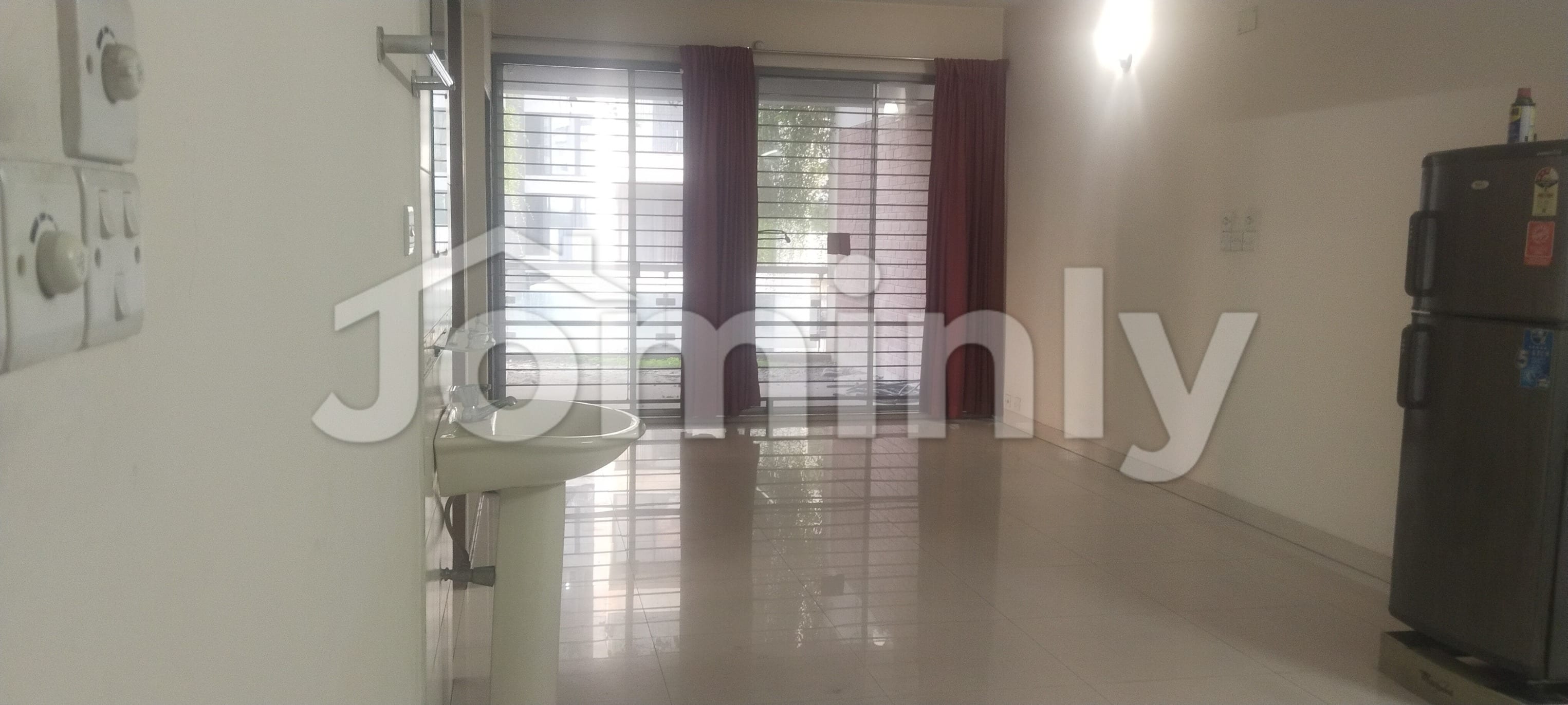 2,560 Sqft South-Facing 3 Bed Apartment for Sale in Dhanmondi Road 14 | Parking & Servant Room
