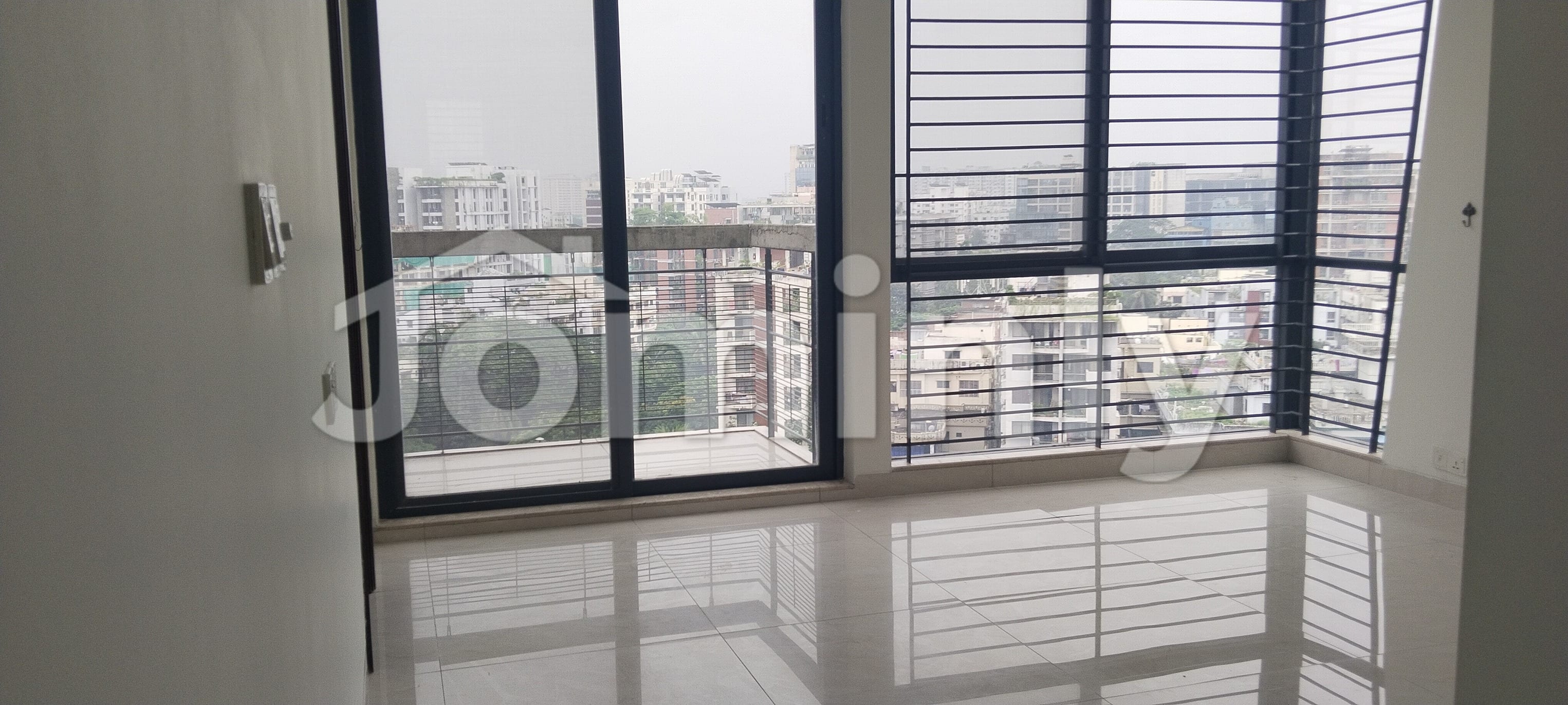 Luxury Lakeview Apartment for Sale in Dhanmondi 5/A | 3,550 Sft | Pool, Gym & Premium Amenities - 3