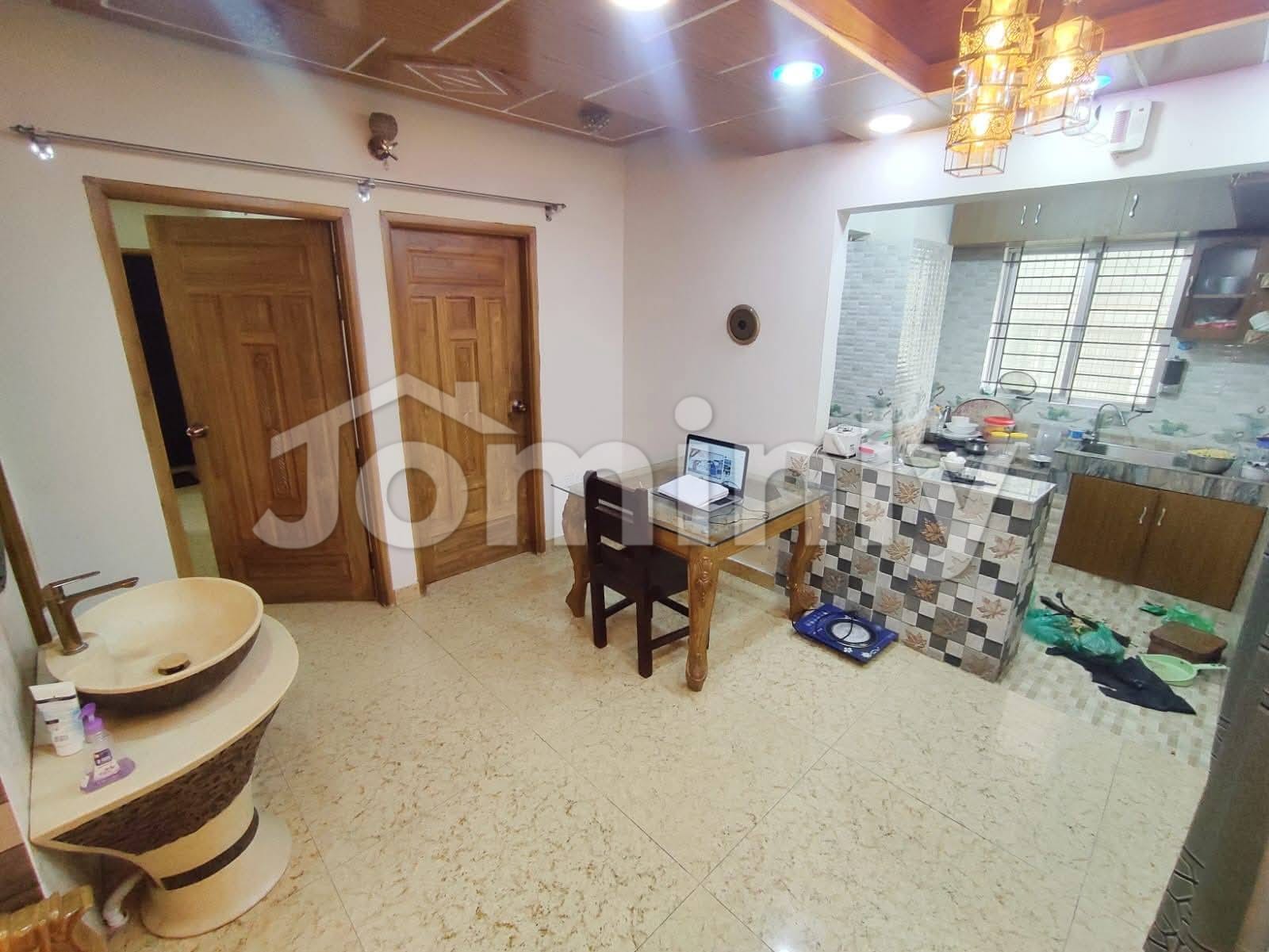 Well-Decorated 3 Bedroom Flat for Sale in Mirpur – Ready Apartment with Lift, Generator & Gas - 3