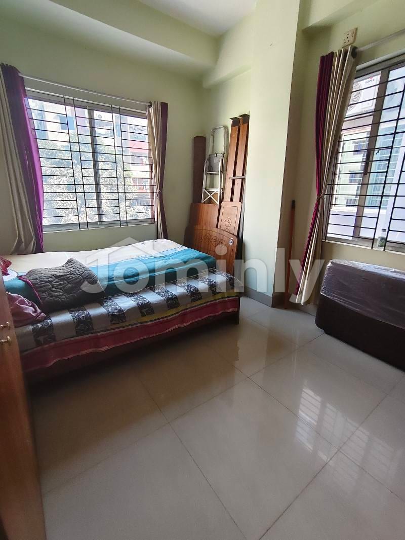 Urgent 3 Bedroom Apartment for Sale in Mirpur 12 – Near Pallabi Metro | Lift, Gas & Parking - 2