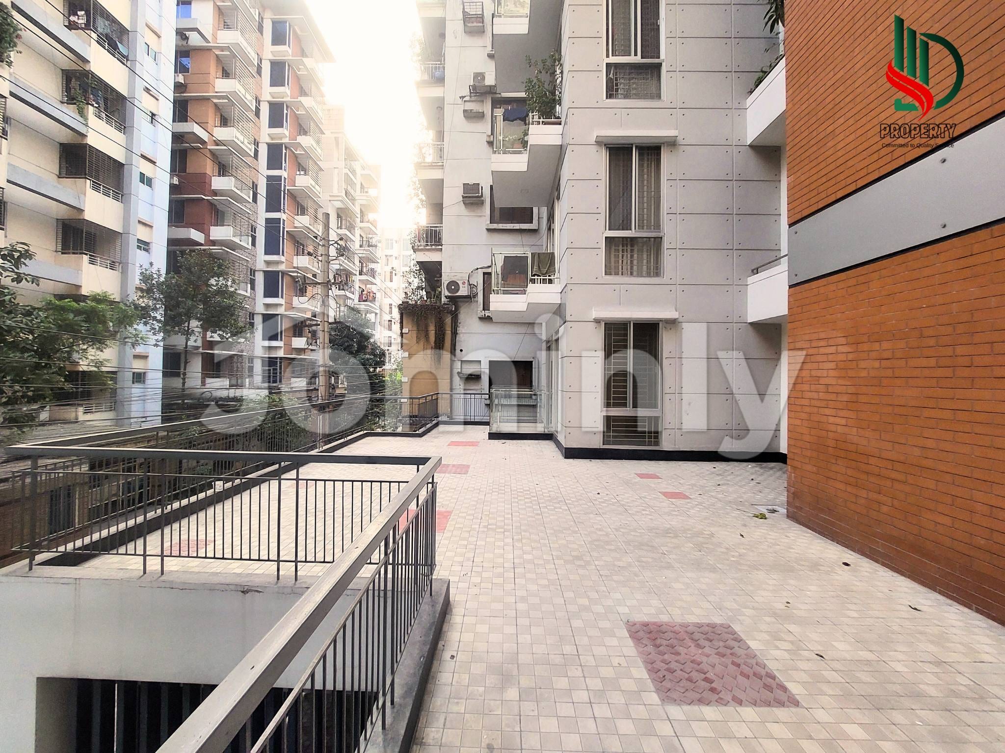 2,150 Sqft | 3 Bedroom Family Apartment for Rent – Bashundhara R/A (Block A)