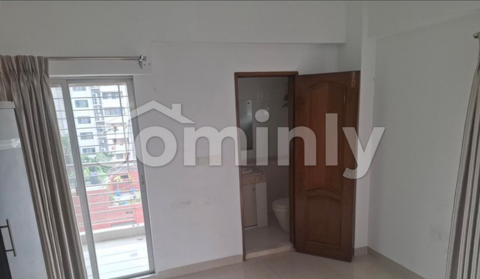 Spacious 4-Bedroom Semi-Furnished Apartment for Rent in Gulshan 2 - 5