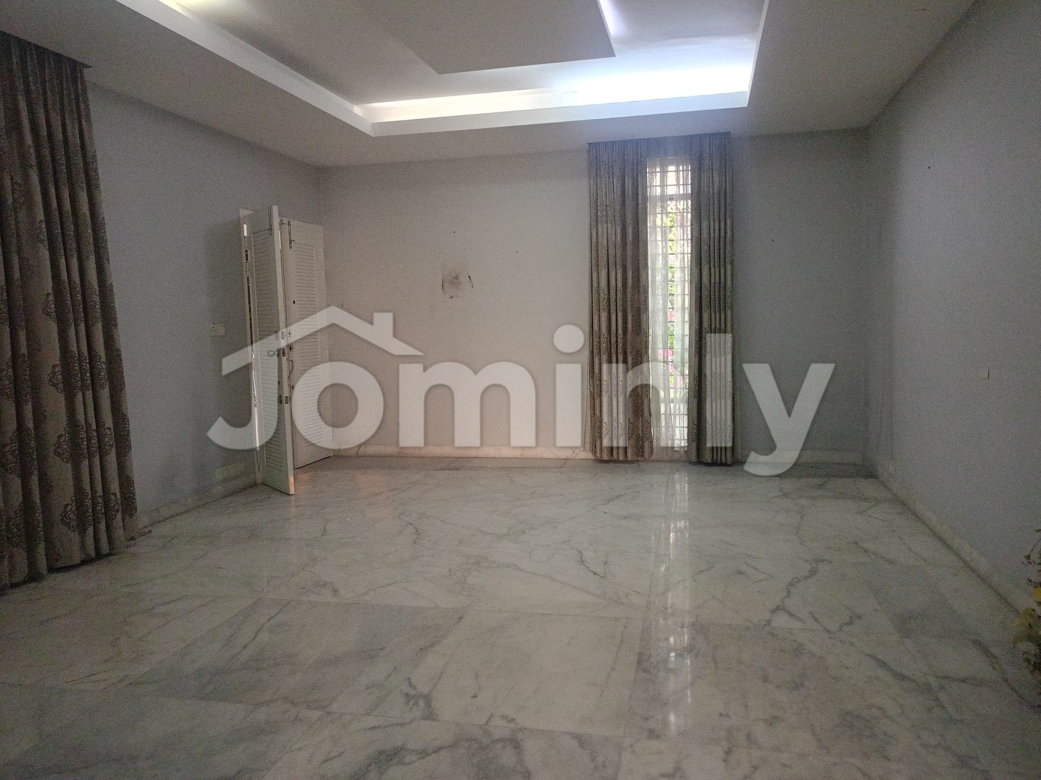 Luxury Apartment for Rent in Dhaka – 3500 Sft Premium Flat with Swimming Pool & Gym - 2