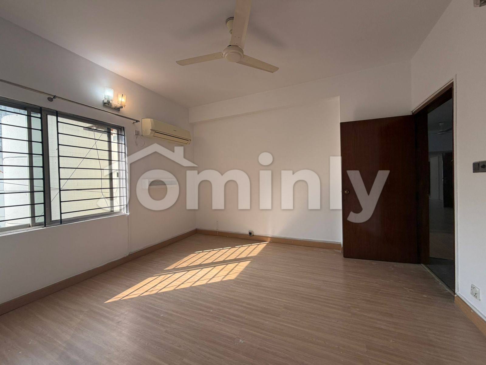 Luxury 4 Bedroom Apartment for Rent in Baridhara Diplomatic Zone – Secure Family Living - 2