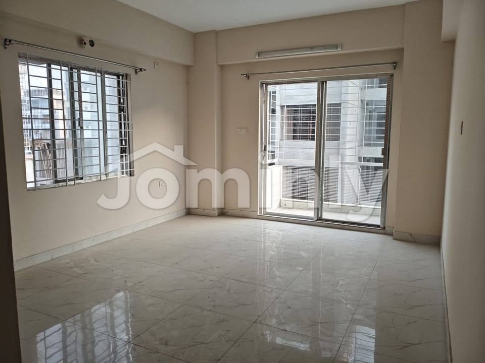 Semi Furnished 3 Bedroom Family Flat for Rent in Bashundhara R/A Block I - 3