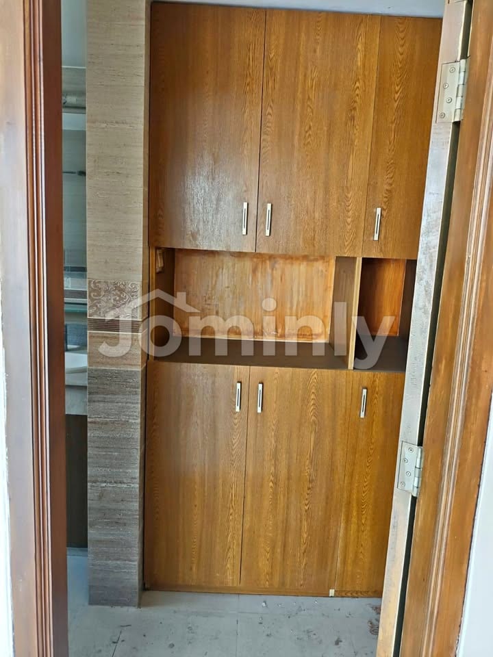 Semi Furnished 3 Bedroom Family Apartment for Rent in Bashundhara R/A Block I - 2