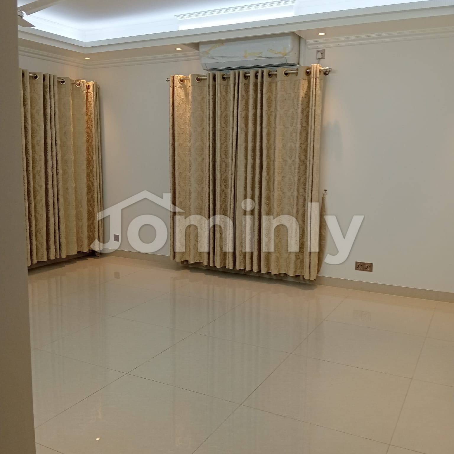 Premium Office Space for Rent in Gulshan 2 – 4,000 Sq Ft - 5
