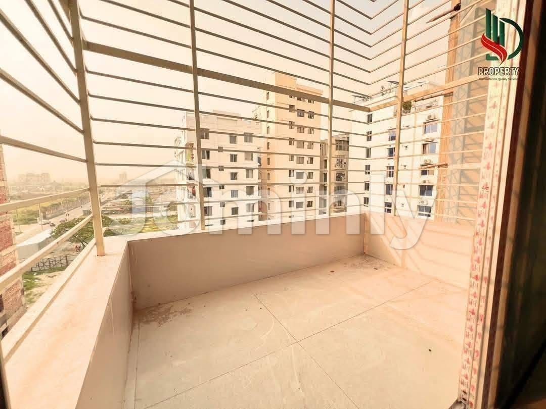 Brand New 3 Bedroom Family Flat for Rent in Bashundhara R/A Block J | 1450 Sq Ft - 4