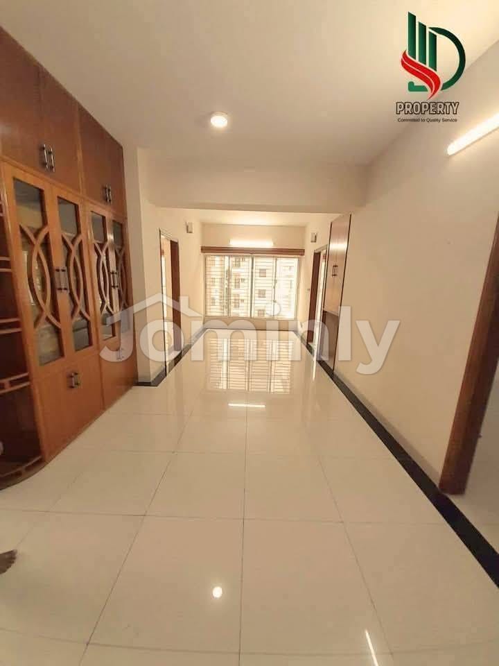 Luxury 3 Bedroom Family Apartment for Rent in Bashundhara R/A Block G | 1850 Sq Ft