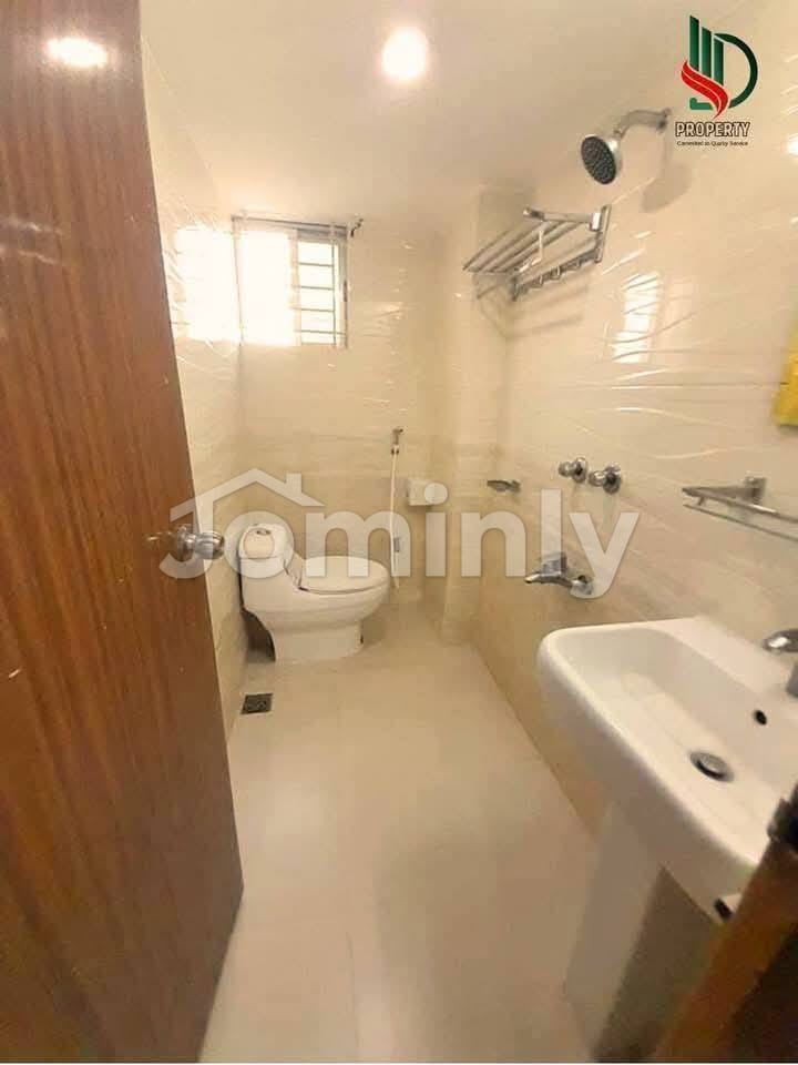 Luxury 3 Bedroom Family Apartment for Rent in Bashundhara R/A Block G | 1850 Sq Ft - 3