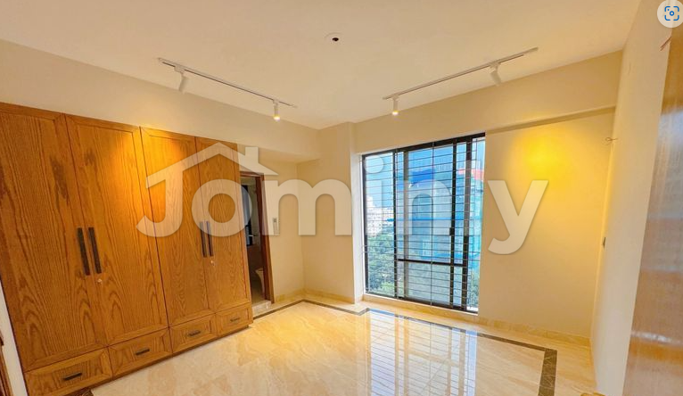 Very Exclusive 3 Bed Semi-Furnished Apartment for Rent in Gulshan 2 (South Facing) - 4