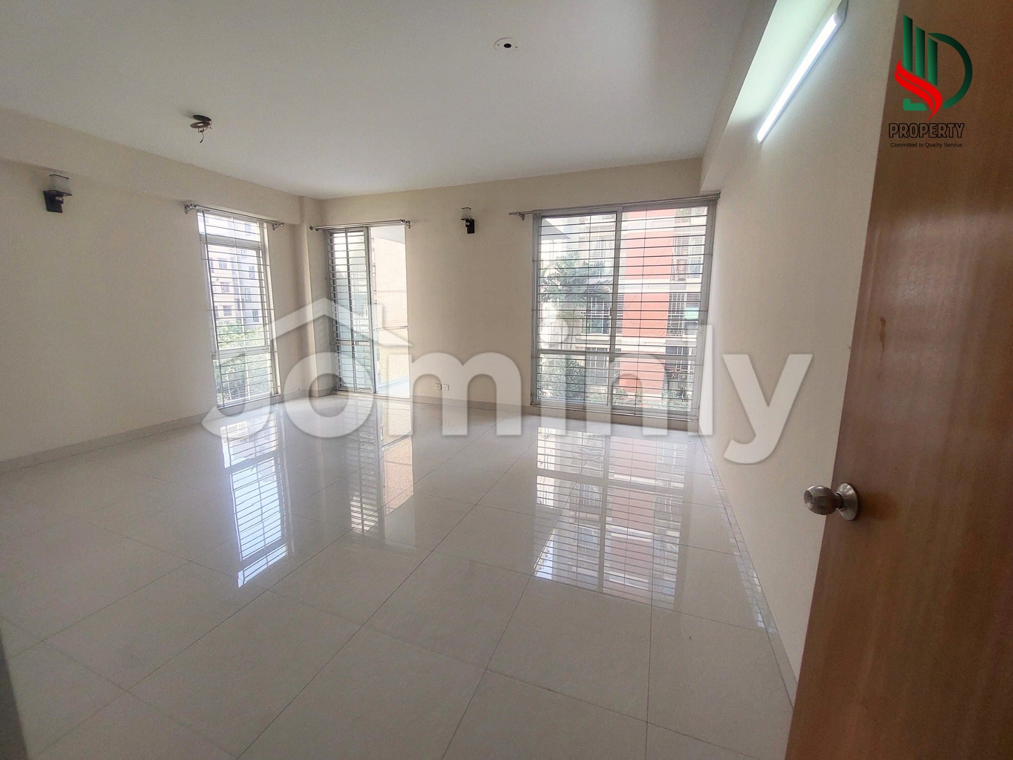 Spacious 5 Bedroom Luxury Duplex Apartment for Rent in Bashundhara R/A – Ideal Family Living - 2