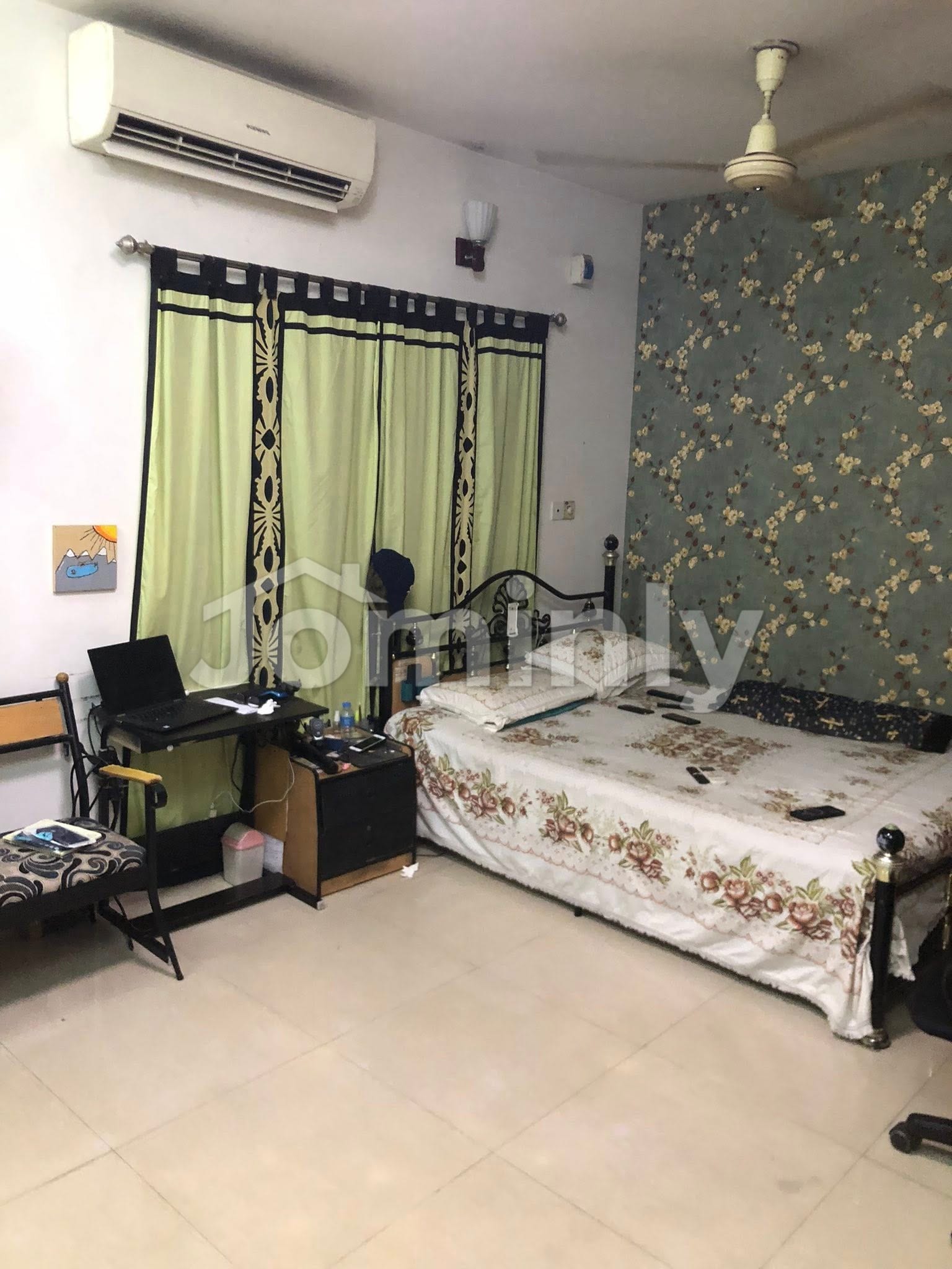 Urgent Sale – Spacious 3 Bedroom Apartment in Twin Towers Concord, Shantinagar - 2
