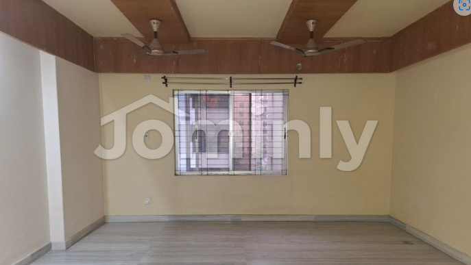 Spacious 5 Bedroom Semi-Furnished Apartment for Rent in Bashundhara R/A, Block C – 3000 Sqft - 3