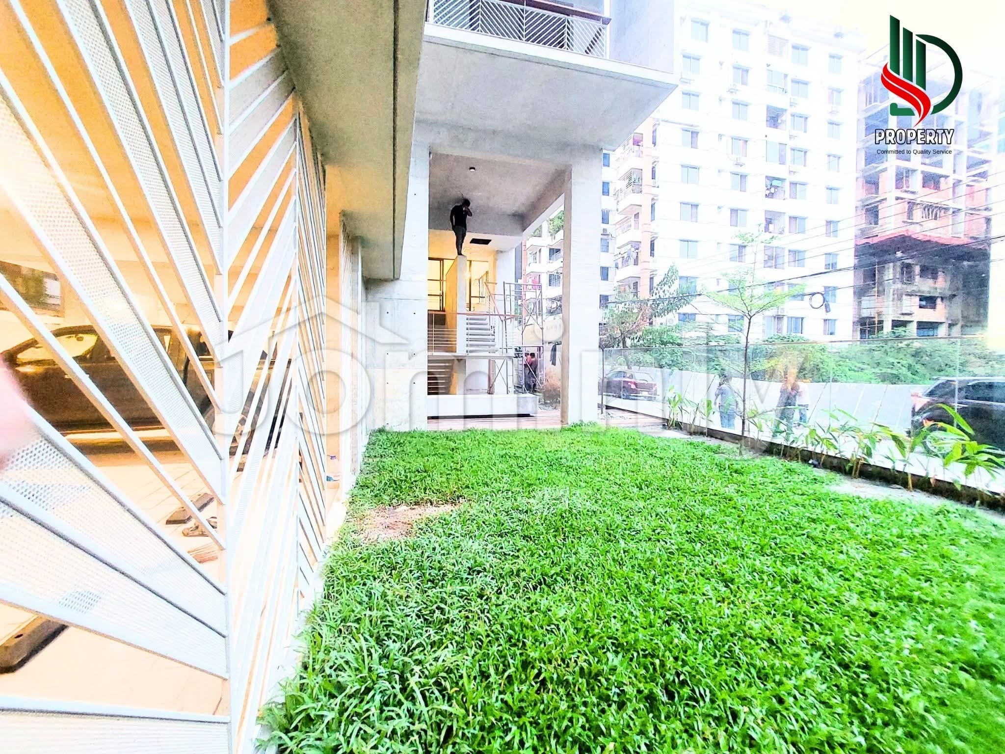 2200 Sqft Brand New South Facing 3 Bedroom Luxury Apartment for Rent in Bashundhara R/A Block C - 4