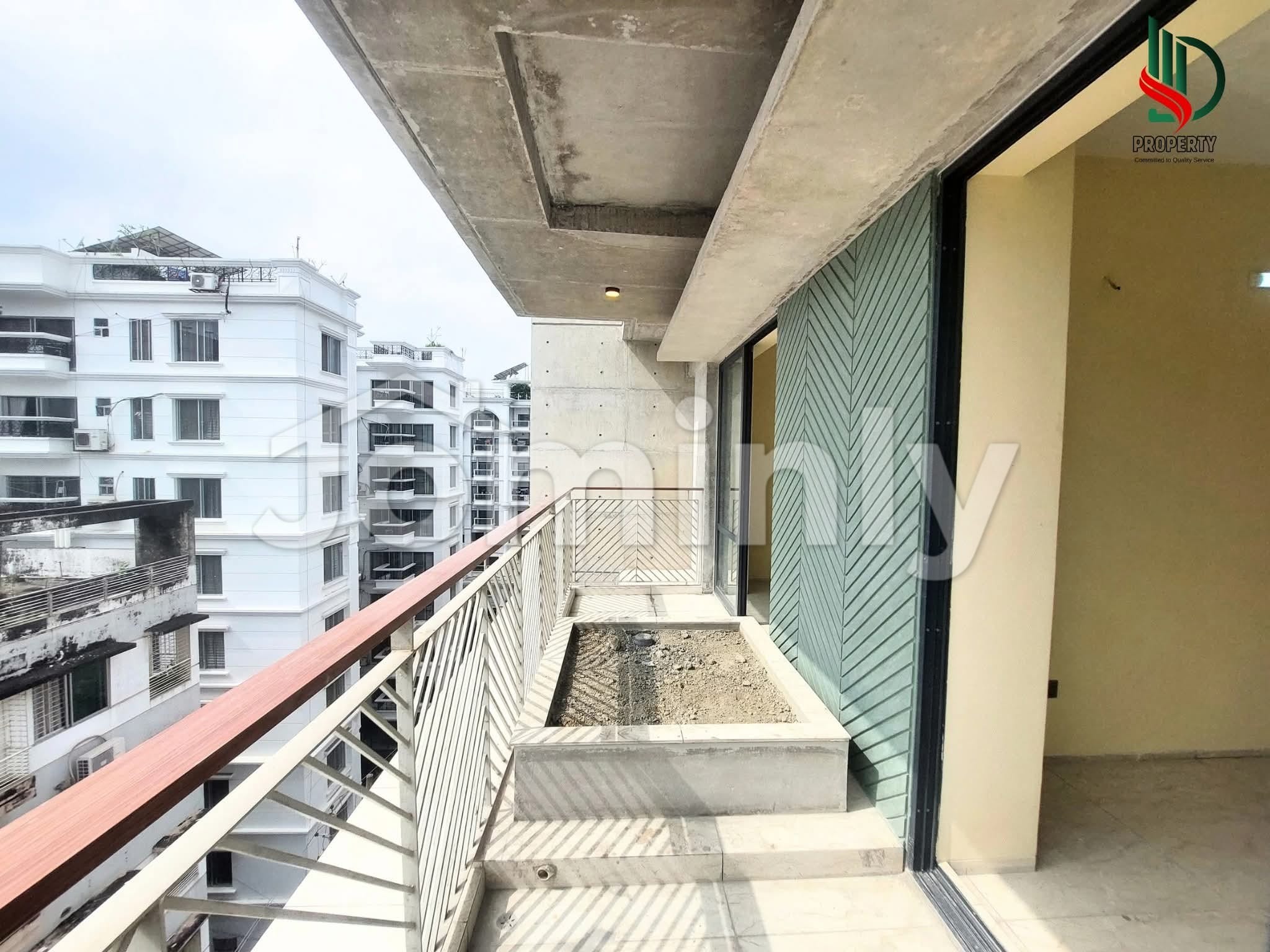 2200 Sqft Brand New South Facing 3 Bedroom Luxury Apartment for Rent in Bashundhara R/A Block C - 5