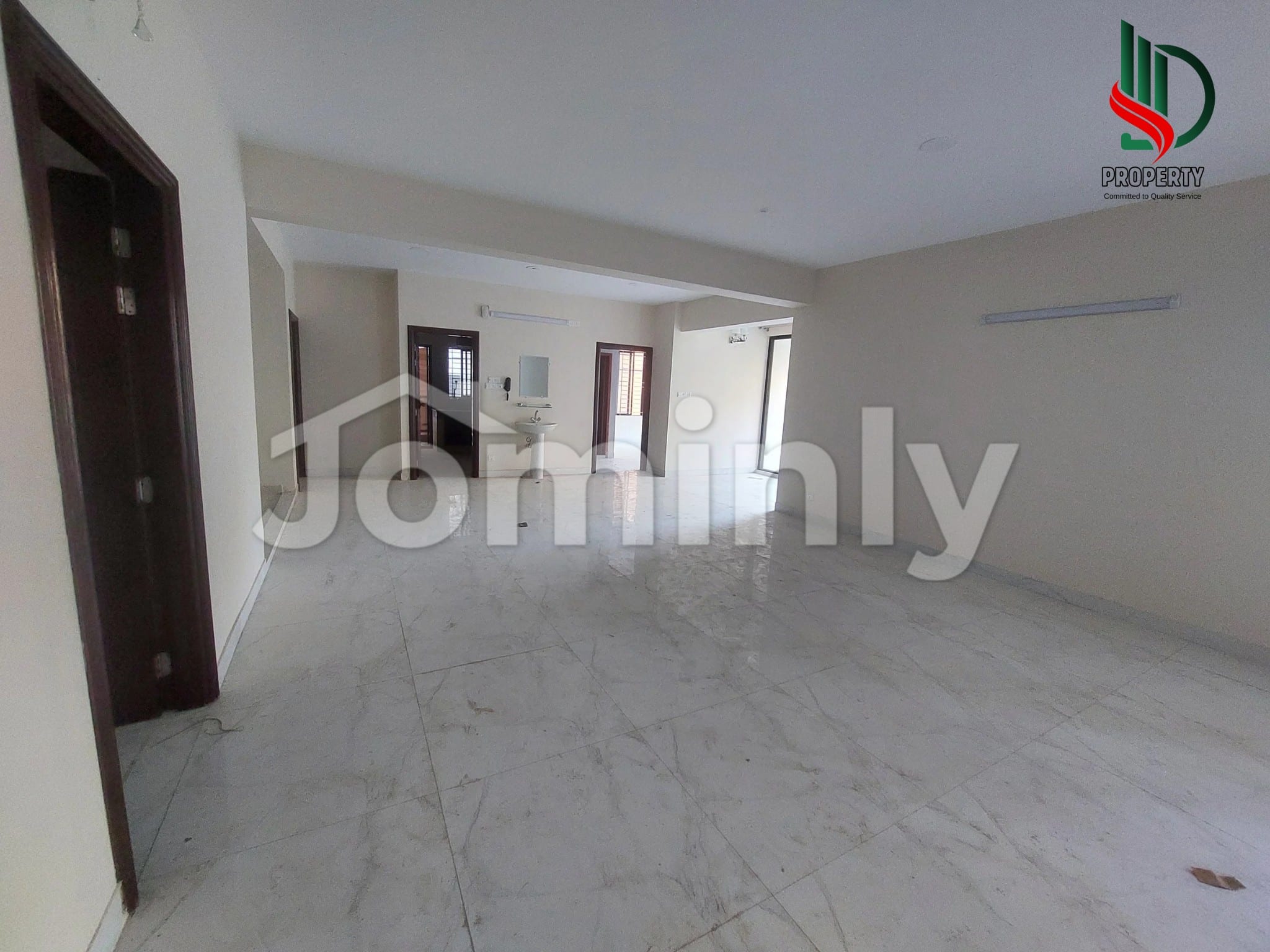 Brand New 4 Bedroom 2400 Sqft Family Apartment for Rent in Bashundhara R/A