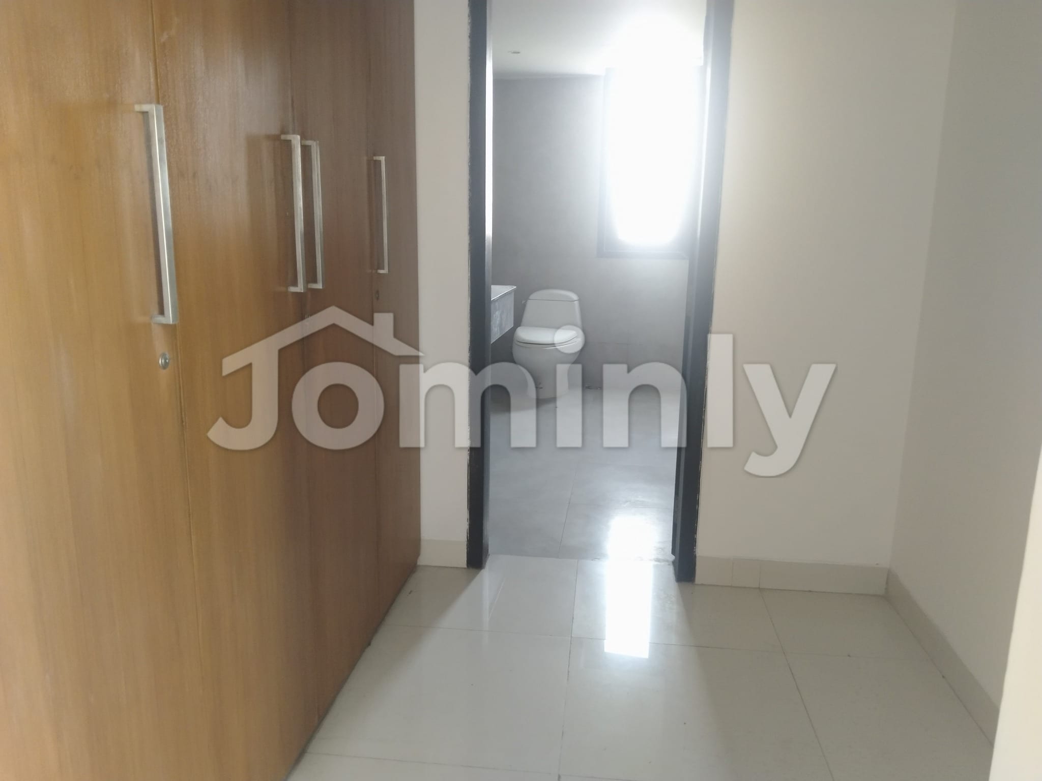 Lake View 4,200 Sq Ft Apartment for Sale in Dhanmondi Road 5A, Dhaka - 5